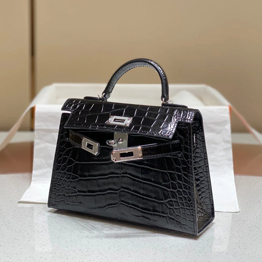 Mini 19 Black Croco Lookalike in Cowhide Leather